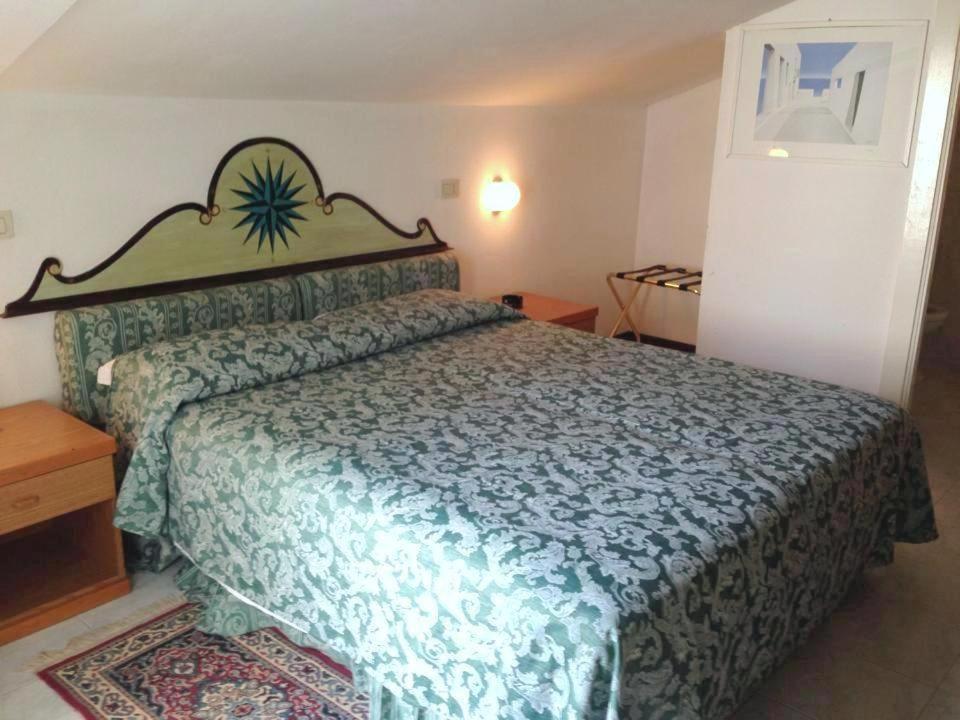 La Residenza Del Grand Hotel Gabicce Mare Ruang foto